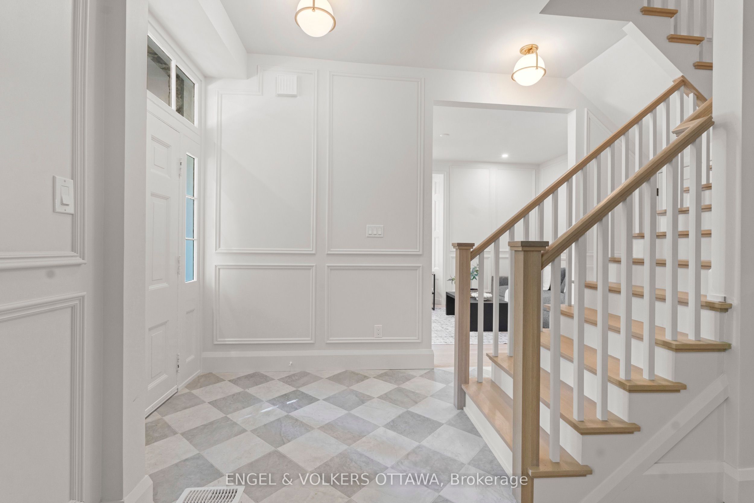 71 Thomas Street, Ottawa 4