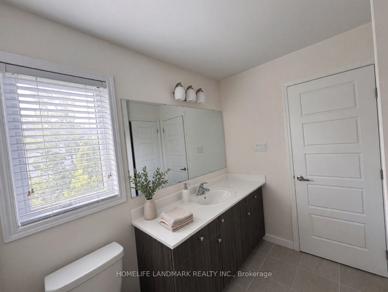 Unit 19 - 455 Guelph Avenue, Cambridge 5
