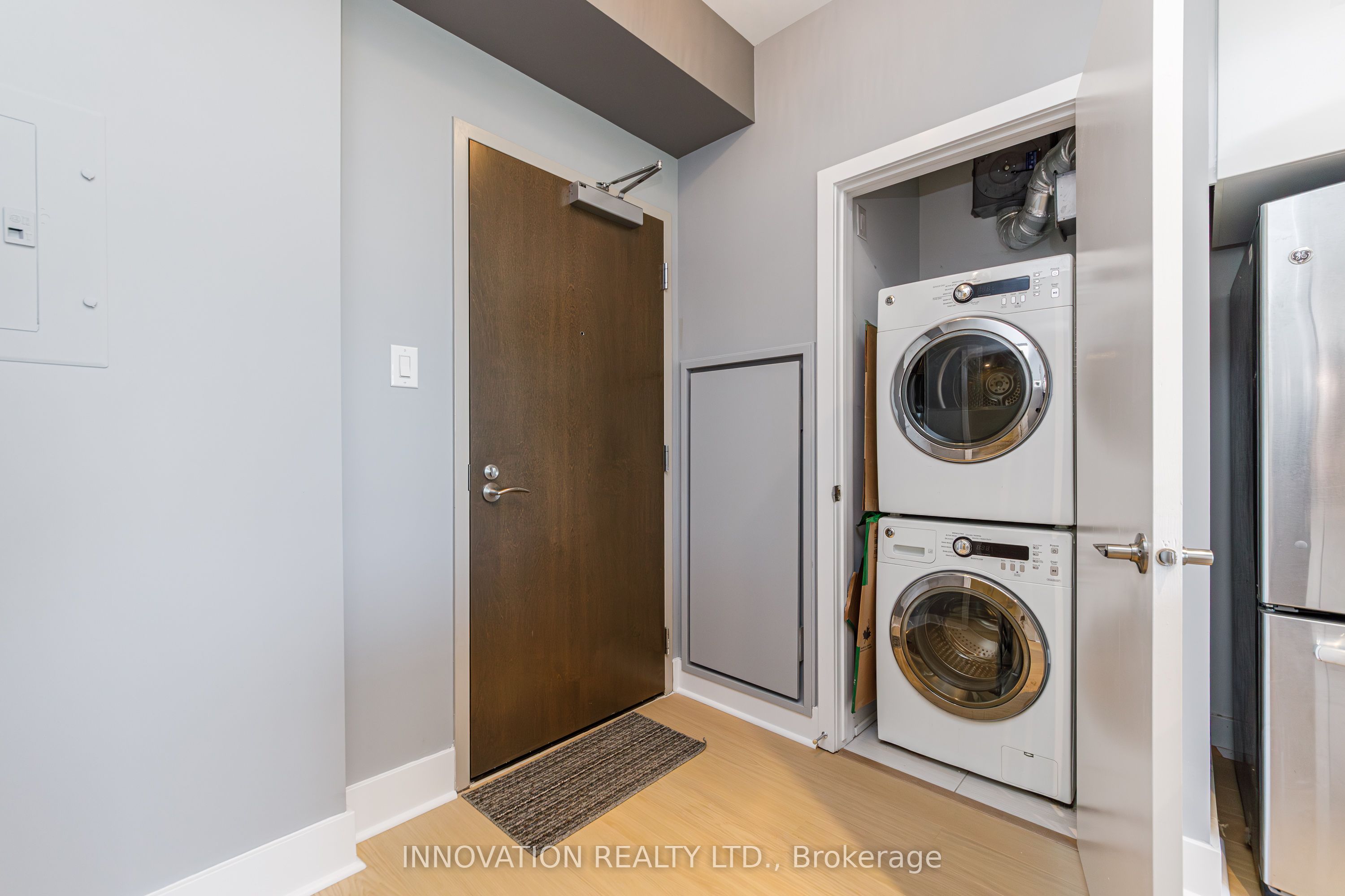 Unit 209 - 88 RICHMOND Road, Ottawa 3