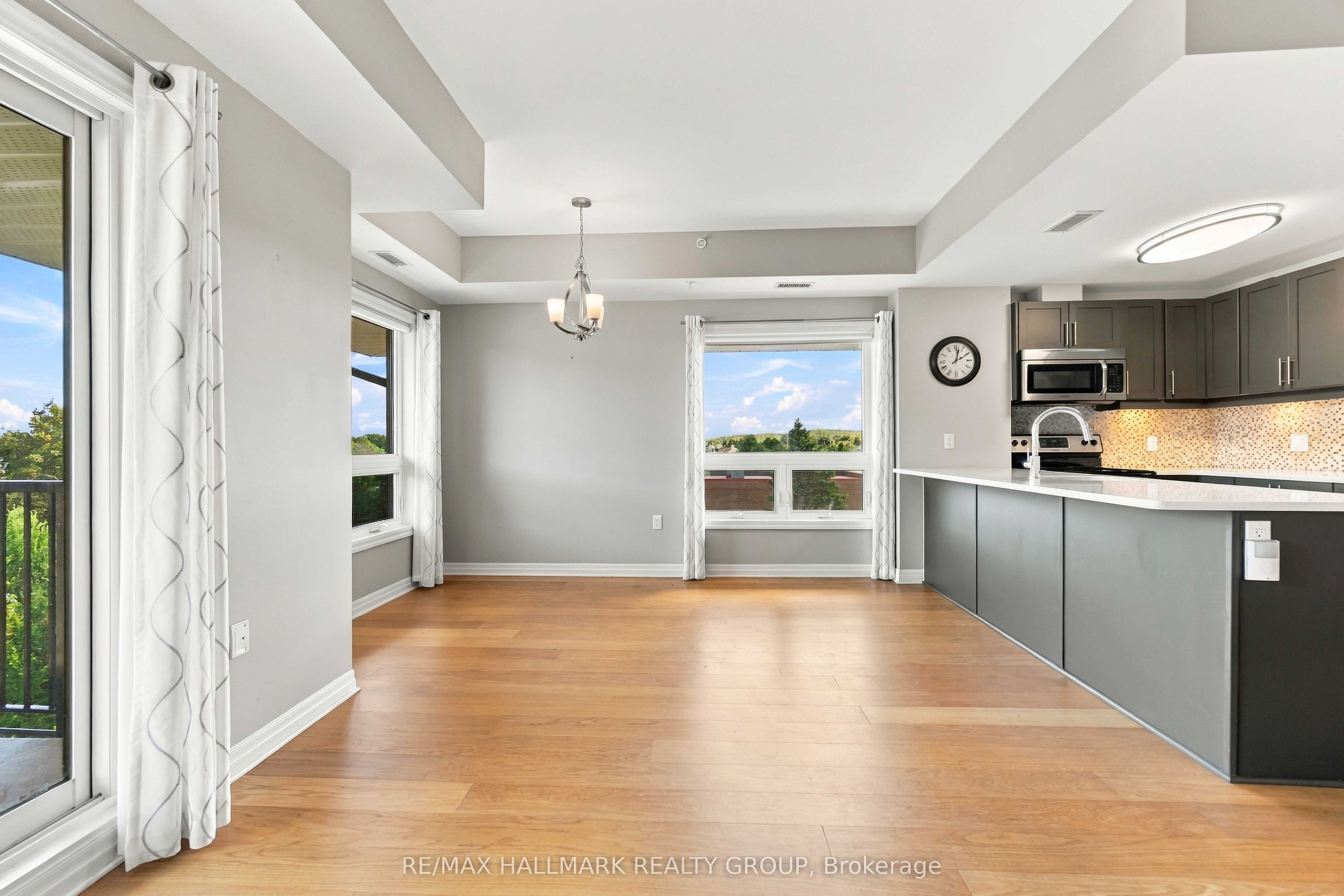 Unit 406 - 200 Winterfell Private, Ottawa 4