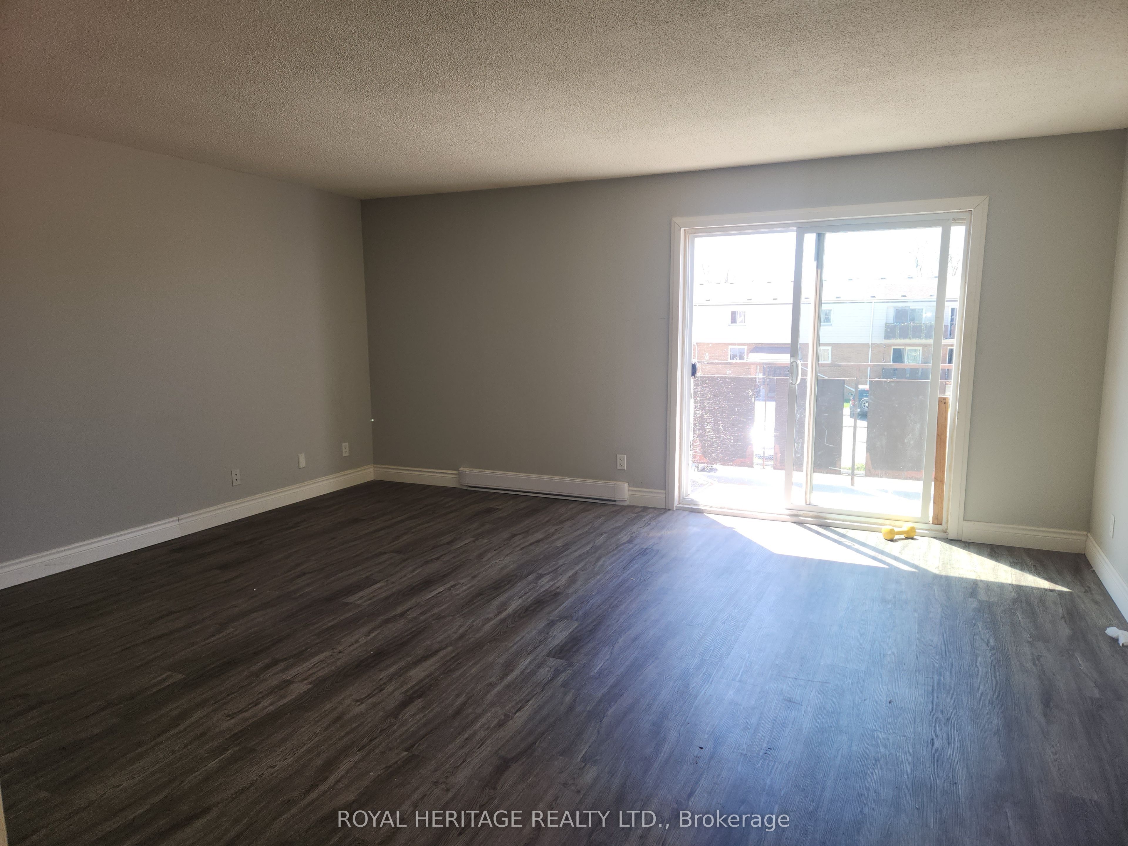Unit 311 - 8800 Willoughby Drive, Niagara Falls 2