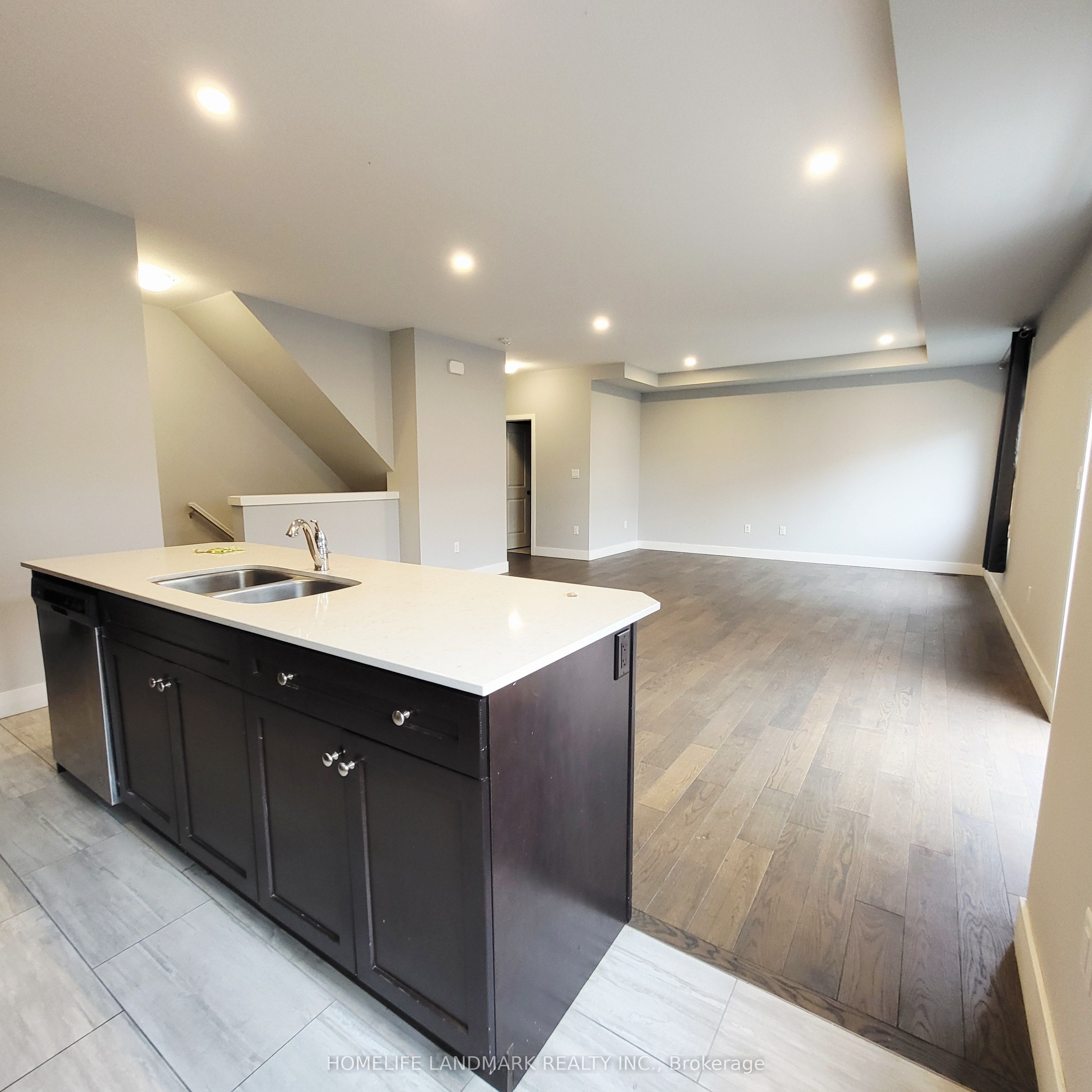 Unit 60 - 1960 Dalmagarry Road, London 5