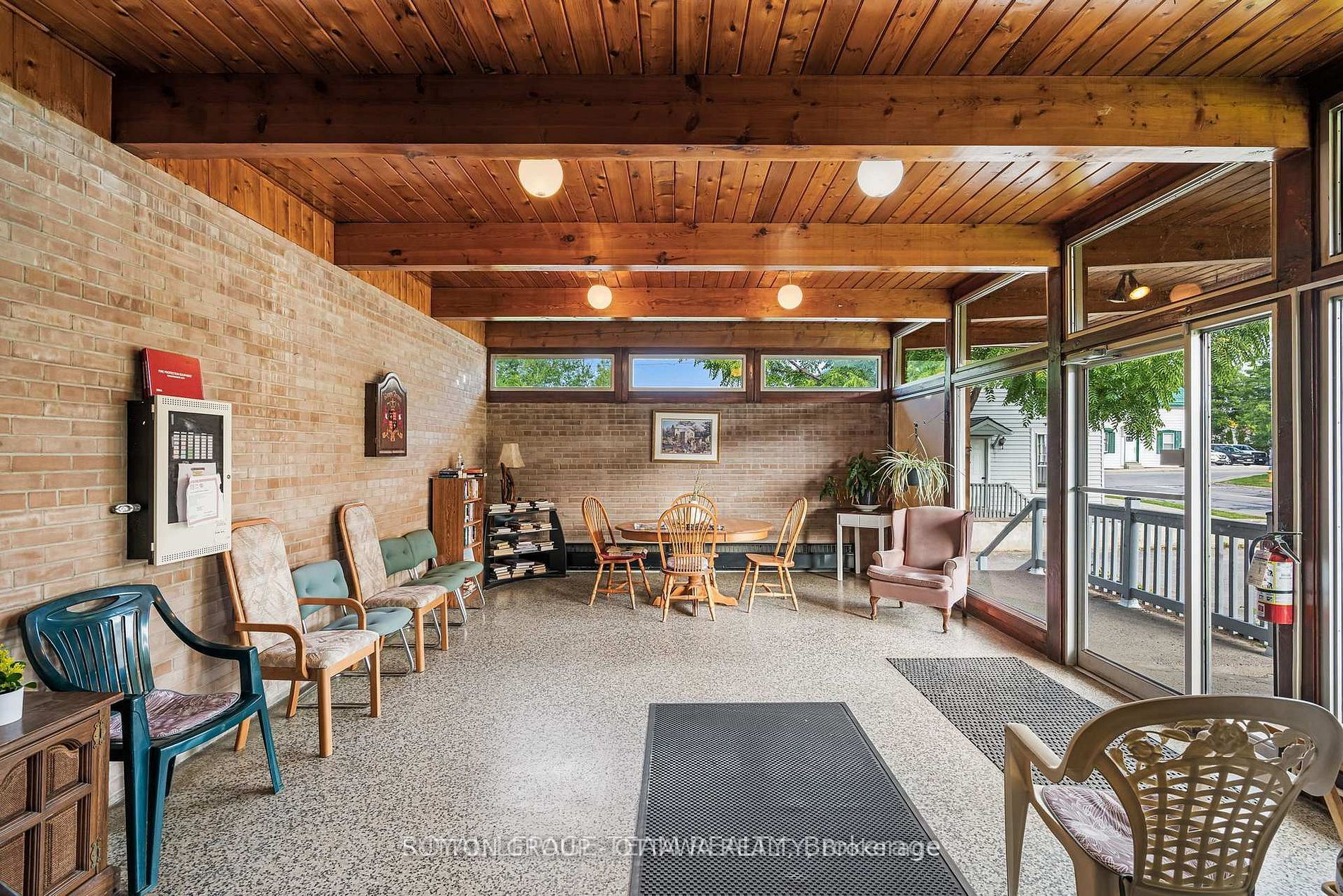 5 Rogers Road, Perth 2