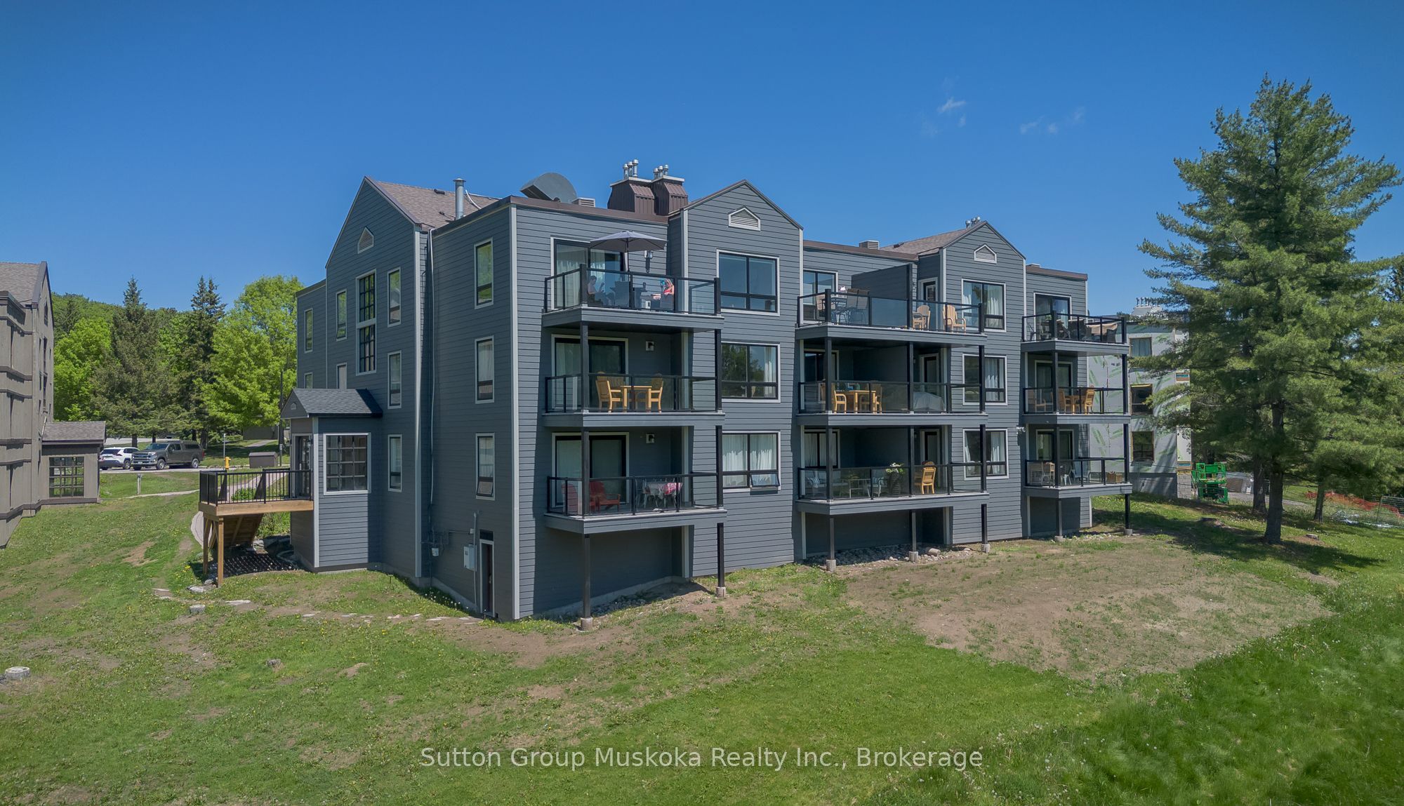 Unit 54 - 305 Deerhurst, Summit Lodge Drive, Huntsville 2
