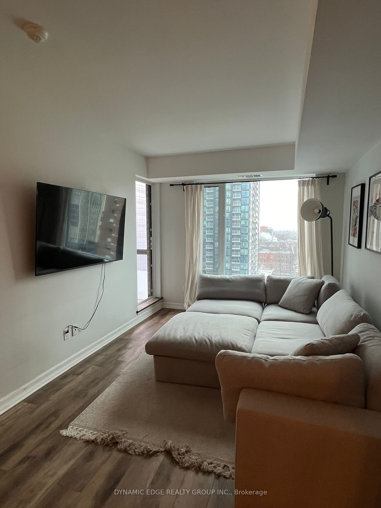 Unit 1007 - 238 BESSERER Street, Ottawa 4