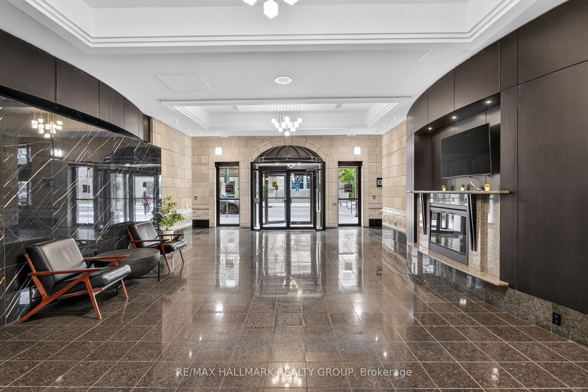 Unit 208 - 435 Albert Street, Ottawa 3