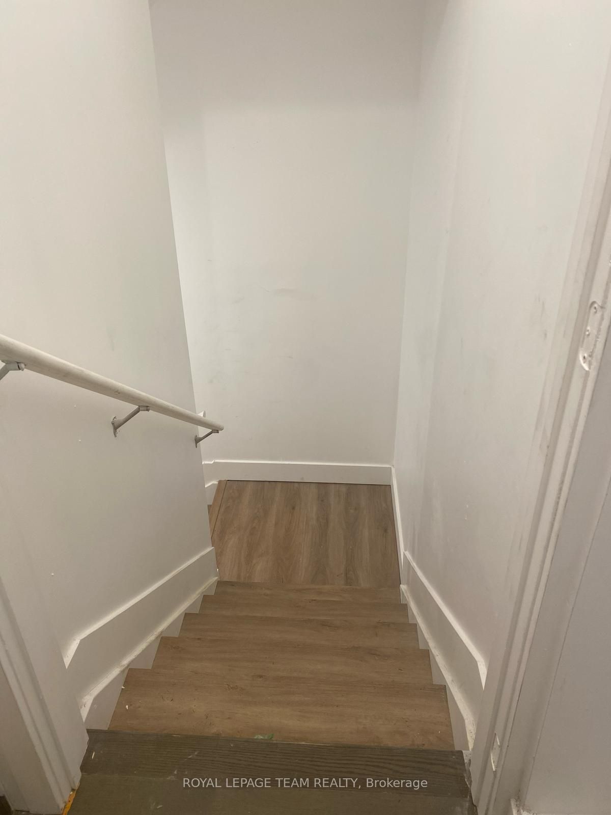 Unit Bsmnt - 684 Fenwick Way, Nepean 2