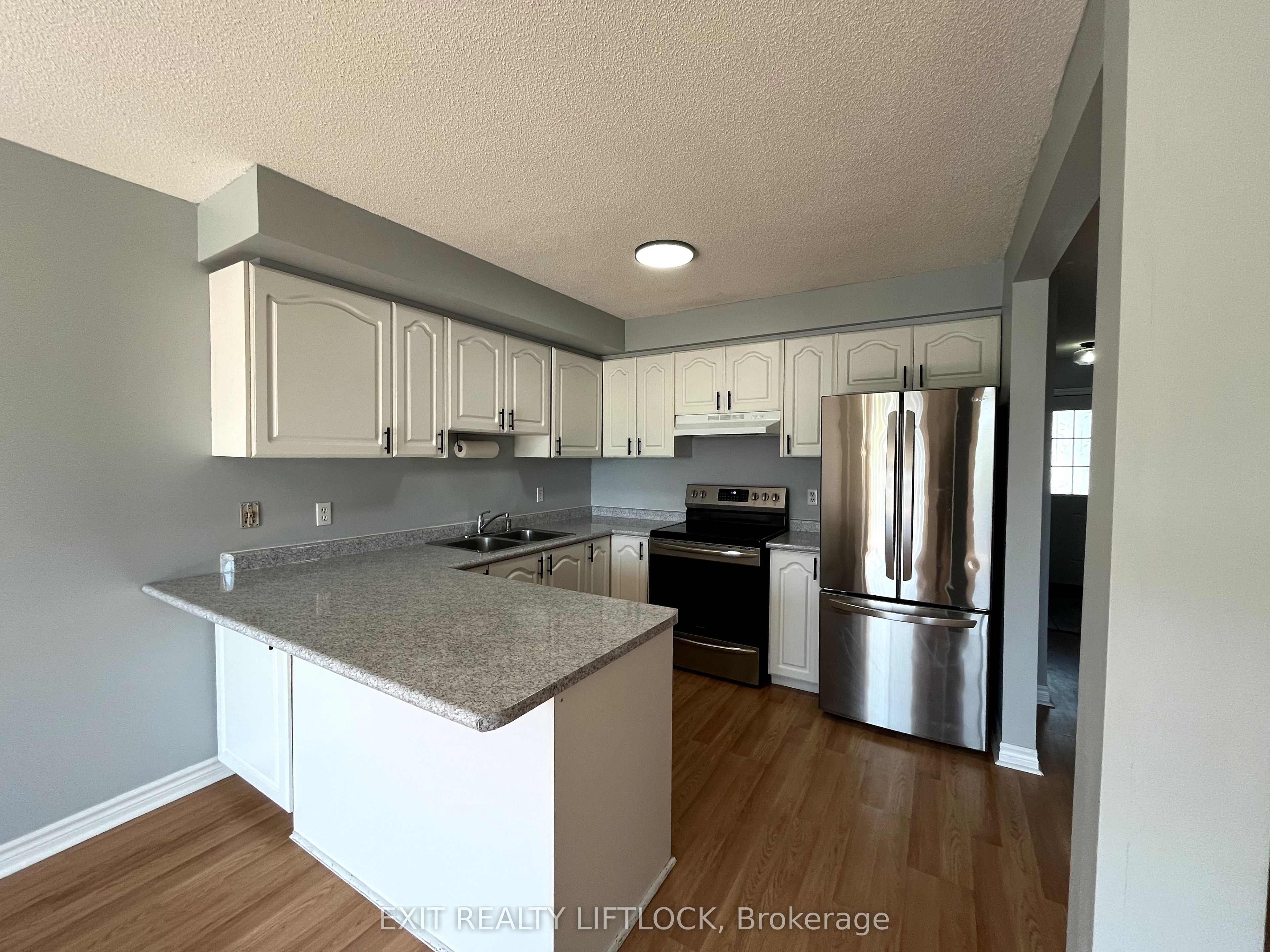 722 Trailview Drive, Peterborough 5