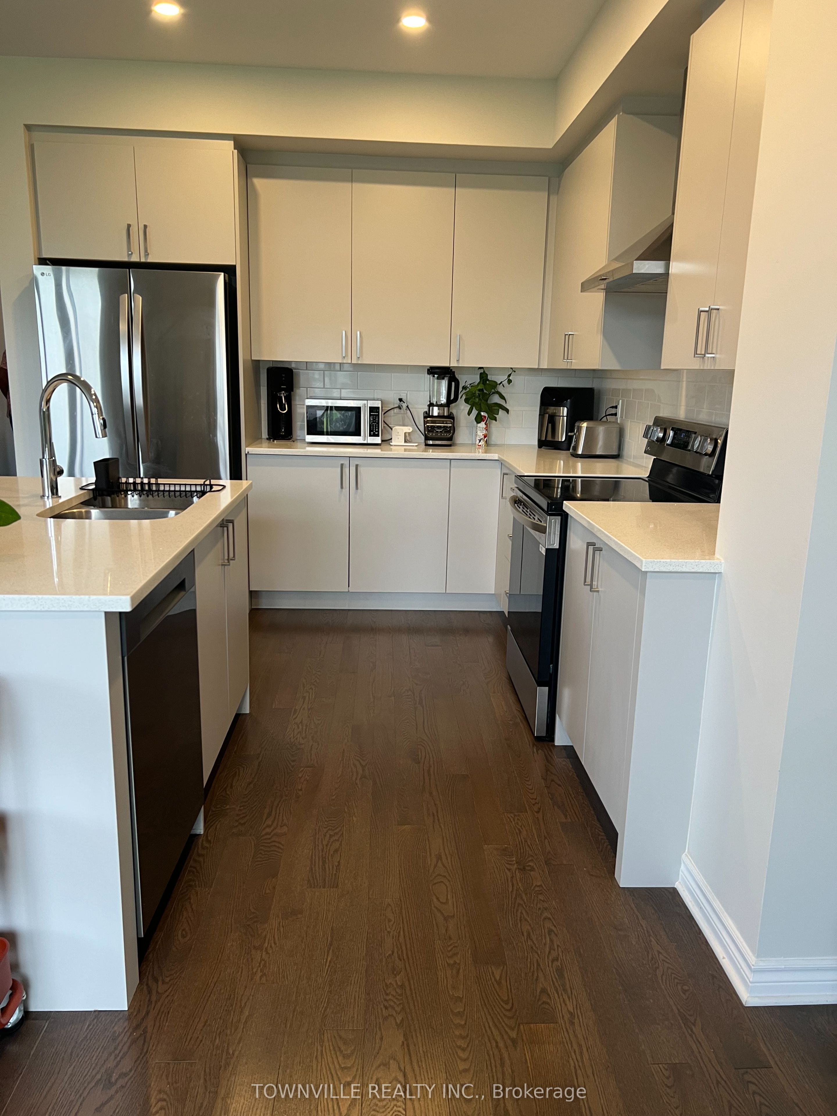 26 Chemin De Jargeau Road, Orleans-Gloucester 4