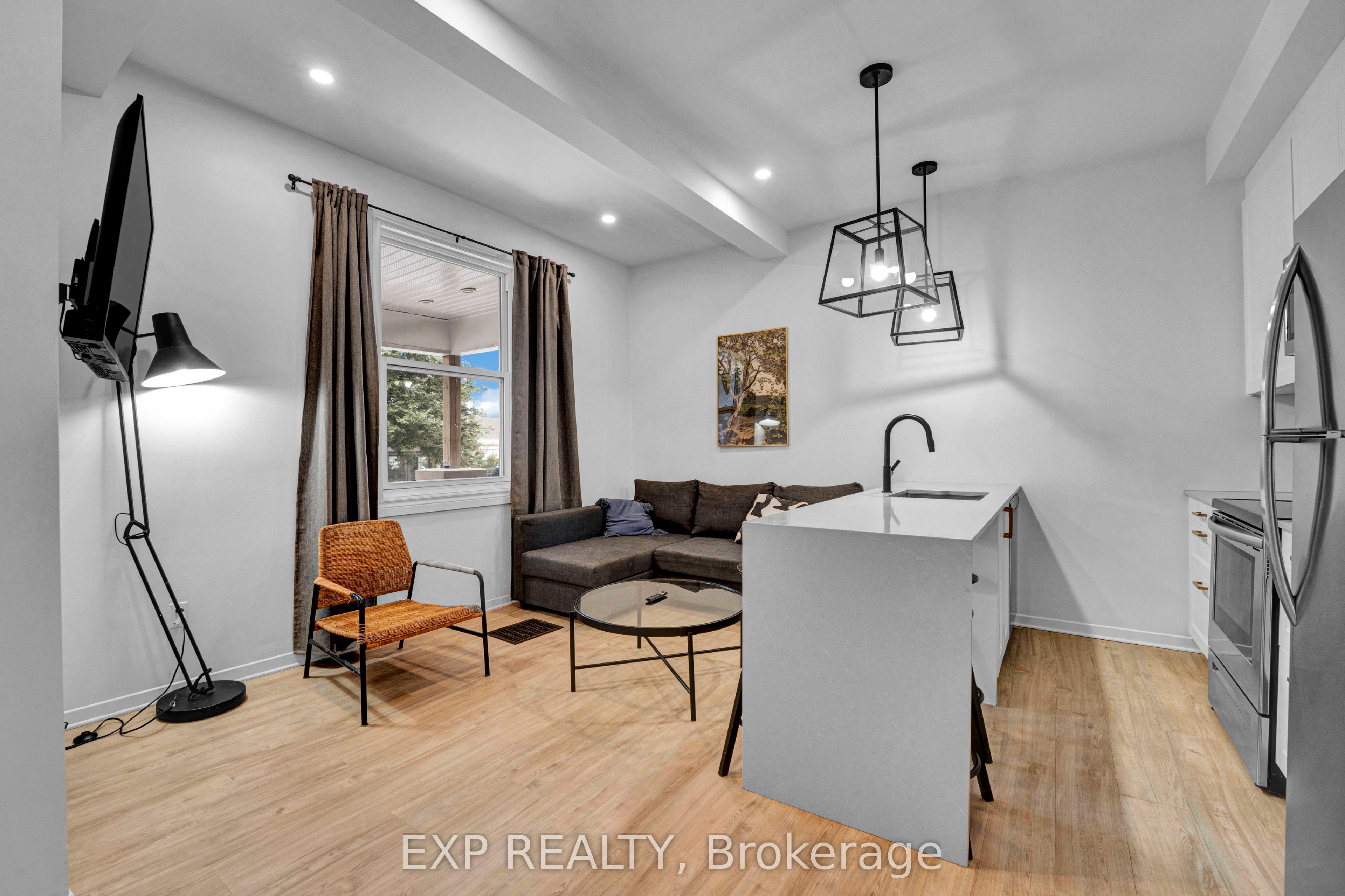 Unit 2 - 327 Catherine Street, Ottawa 5