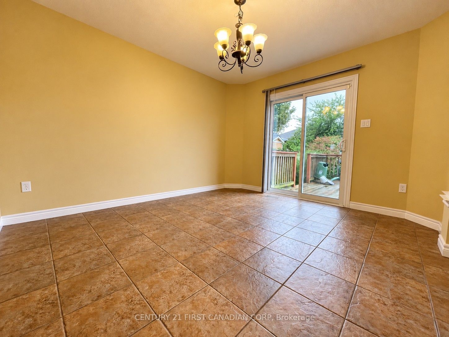 2052 Blackwater Road, London 3