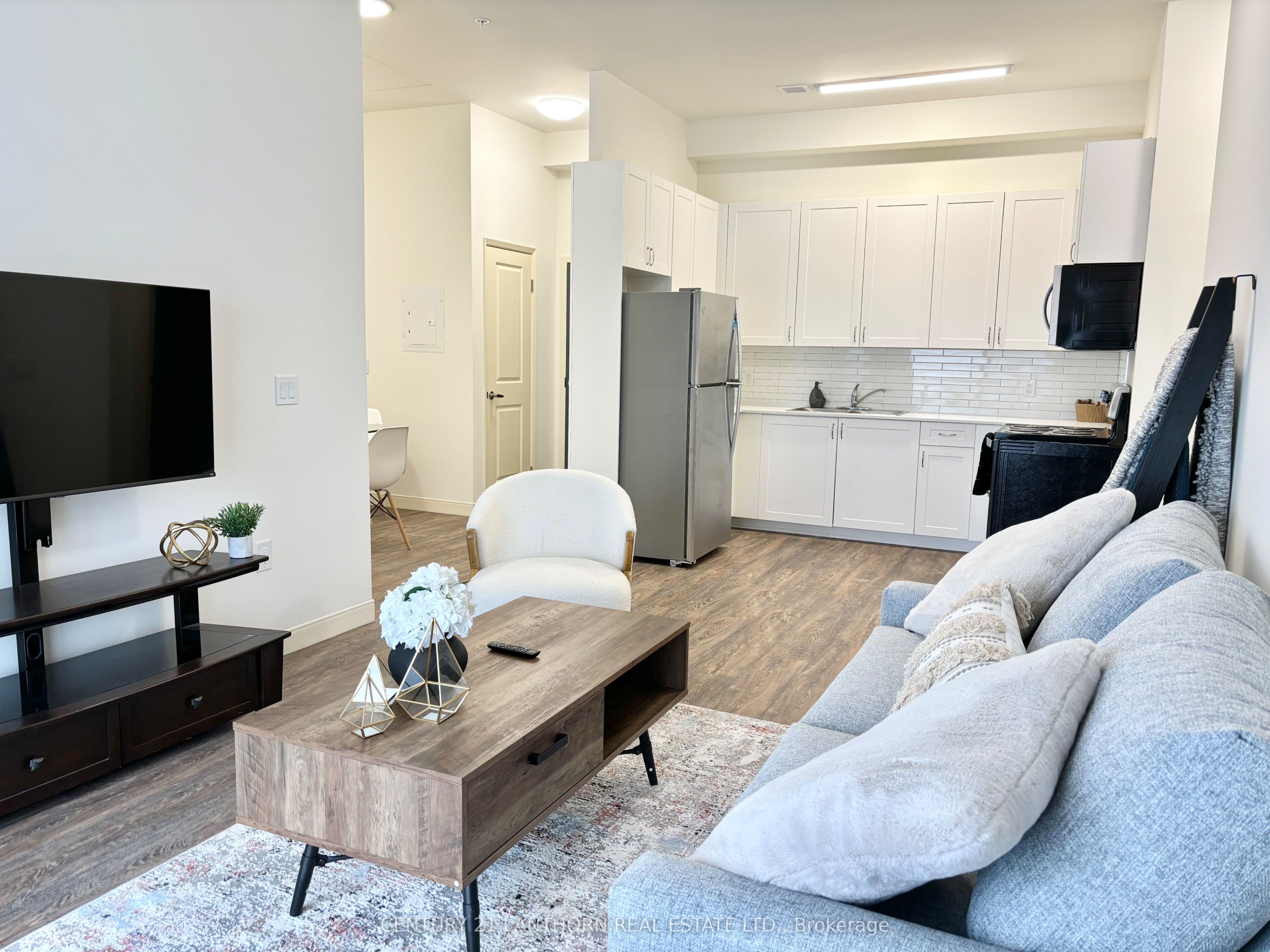 Unit 405 - 135 Station Street, Belleville 2