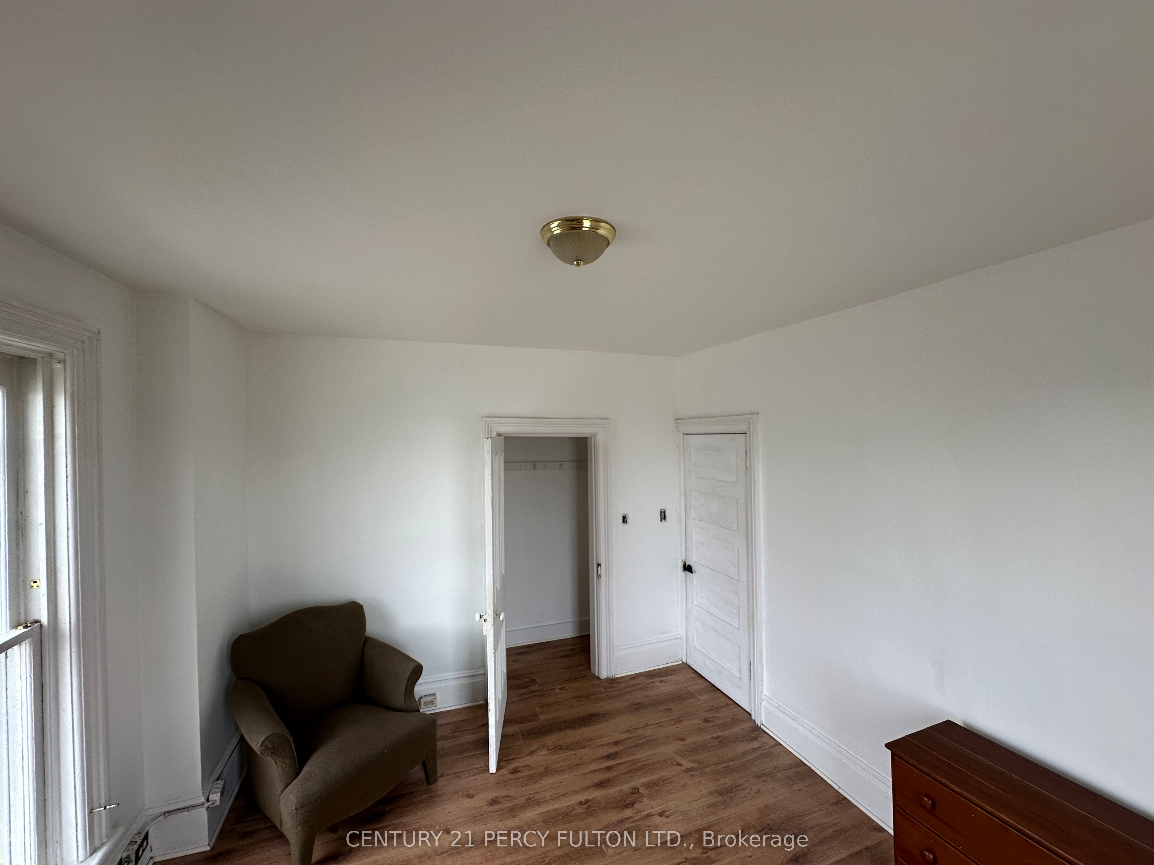 23 Glenelg Street W, Kawartha Lakes 3