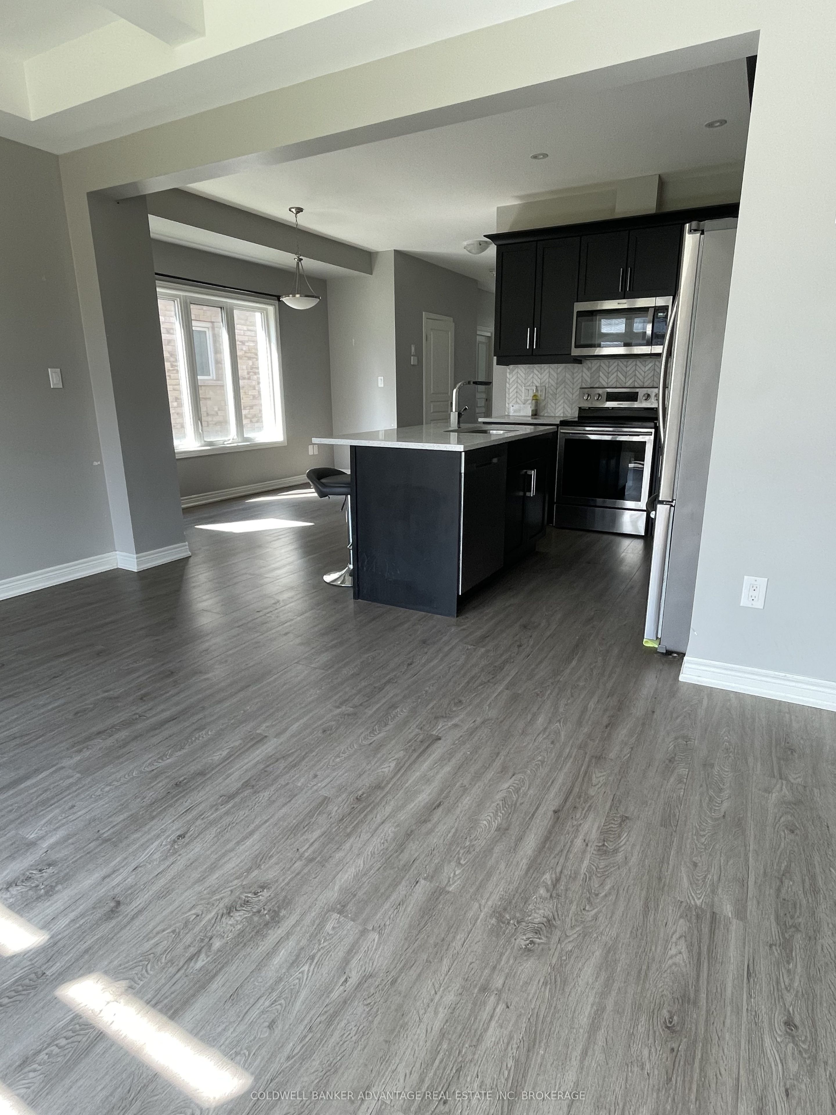 9577 TALLGRASS Street, Niagara Falls 5