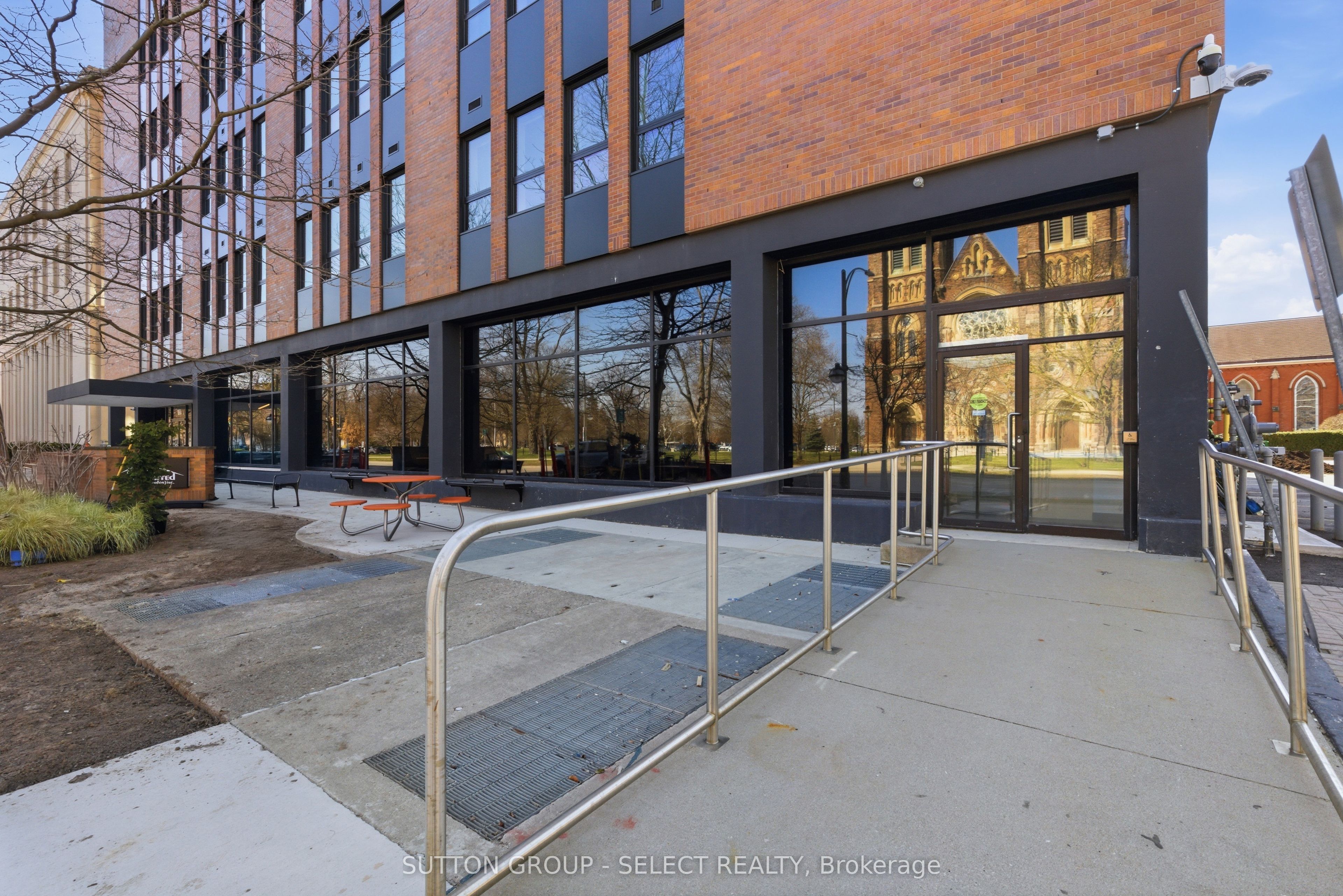 Unit 713 - 195 Dufferin Avenue, London 4