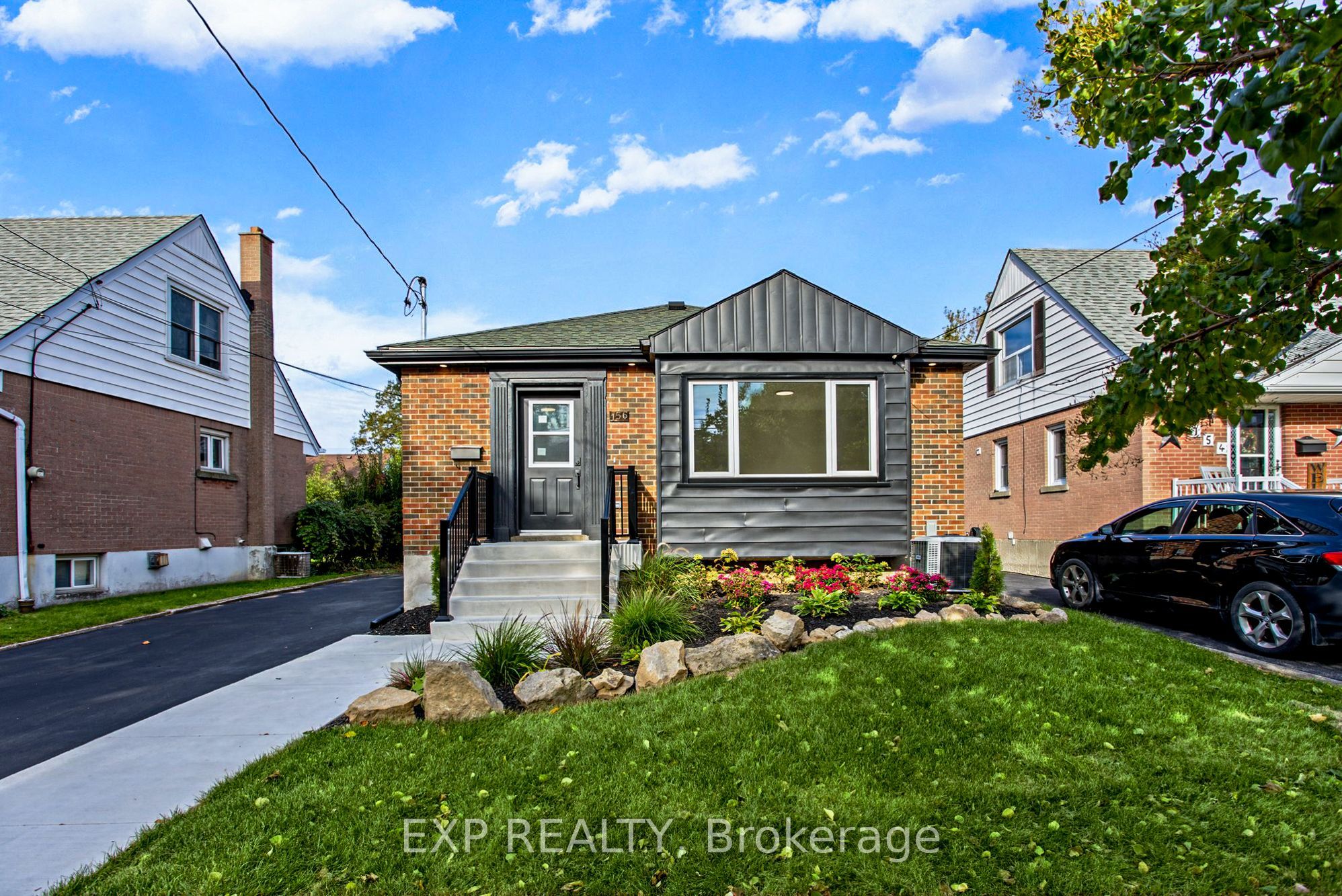 Unit Upper - 156 E36th Street, Hamilton 2