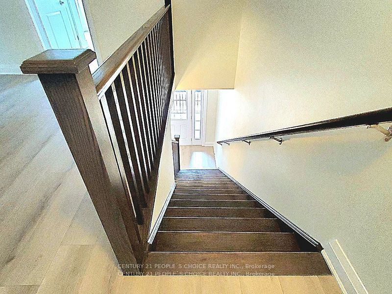 255 Raspberry Place, Waterloo 5