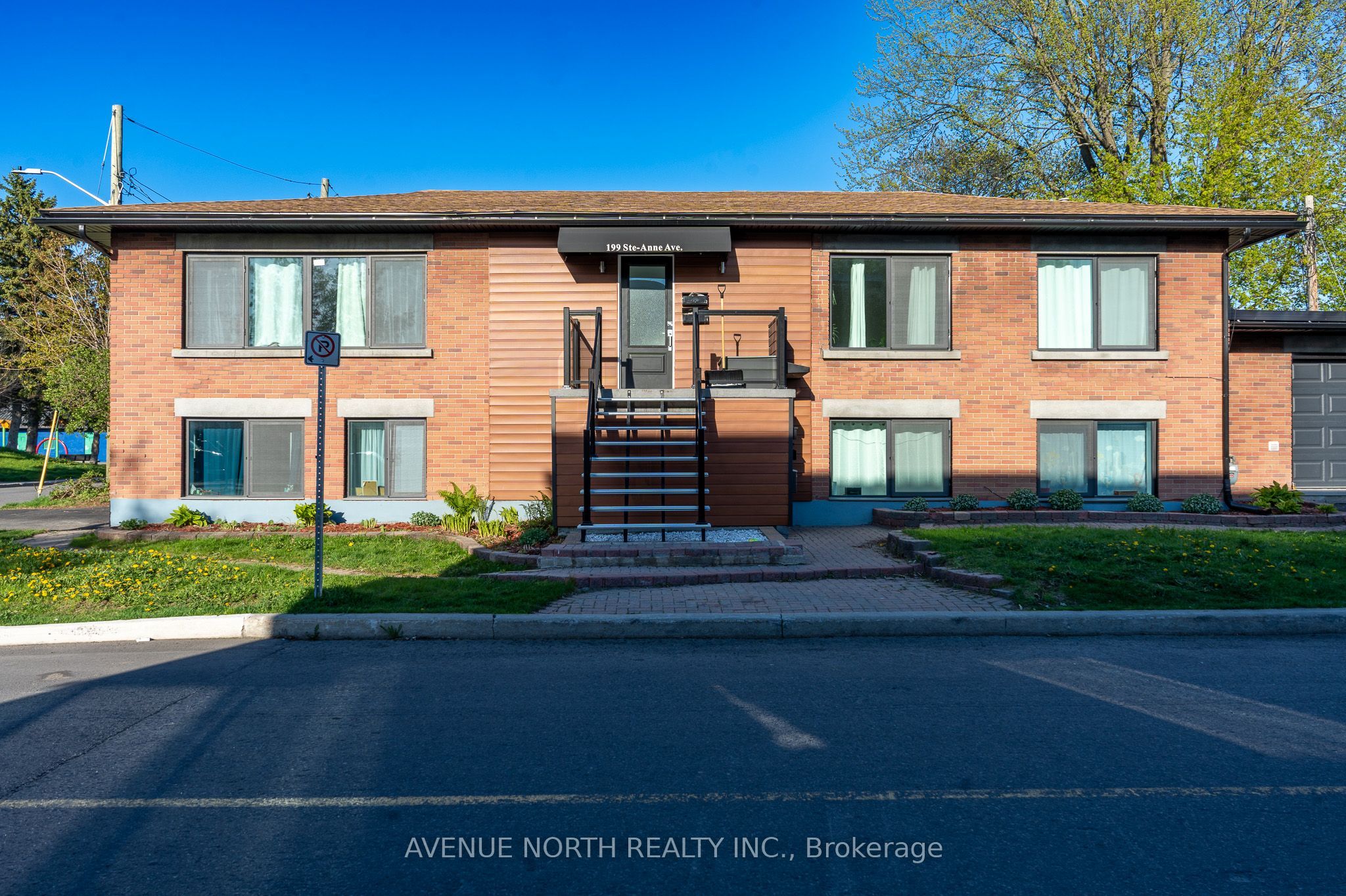1 - 199 Ste Anne Street, Ottawa, Ontario K1L7B8 Listing History ...